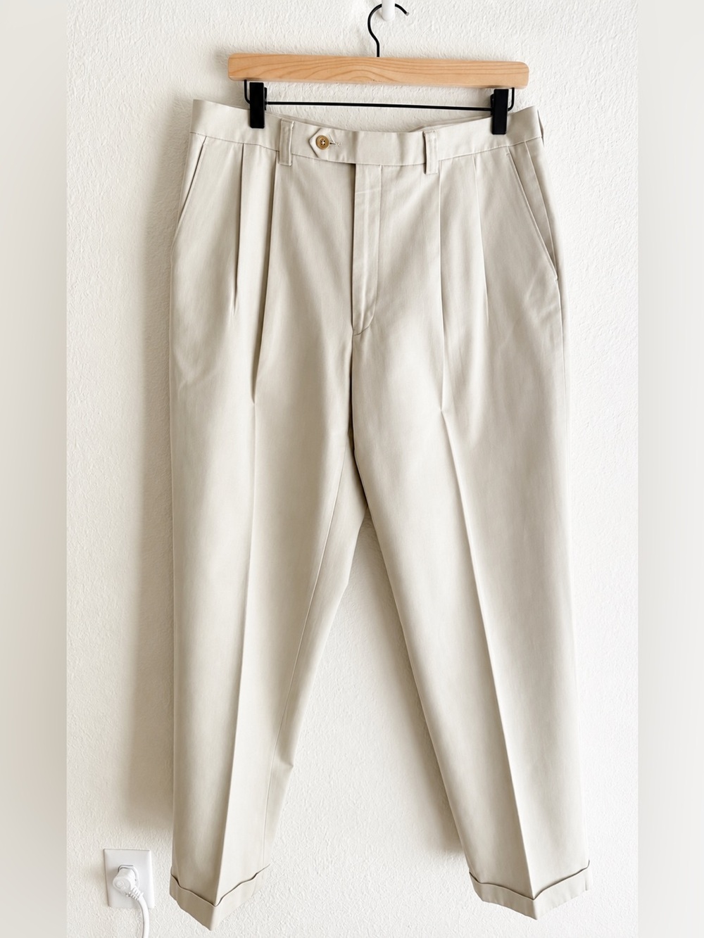 Ralph Lauren Pleated Trousers Stone Khaki 100% Cotton Cuffed Hem 34x32